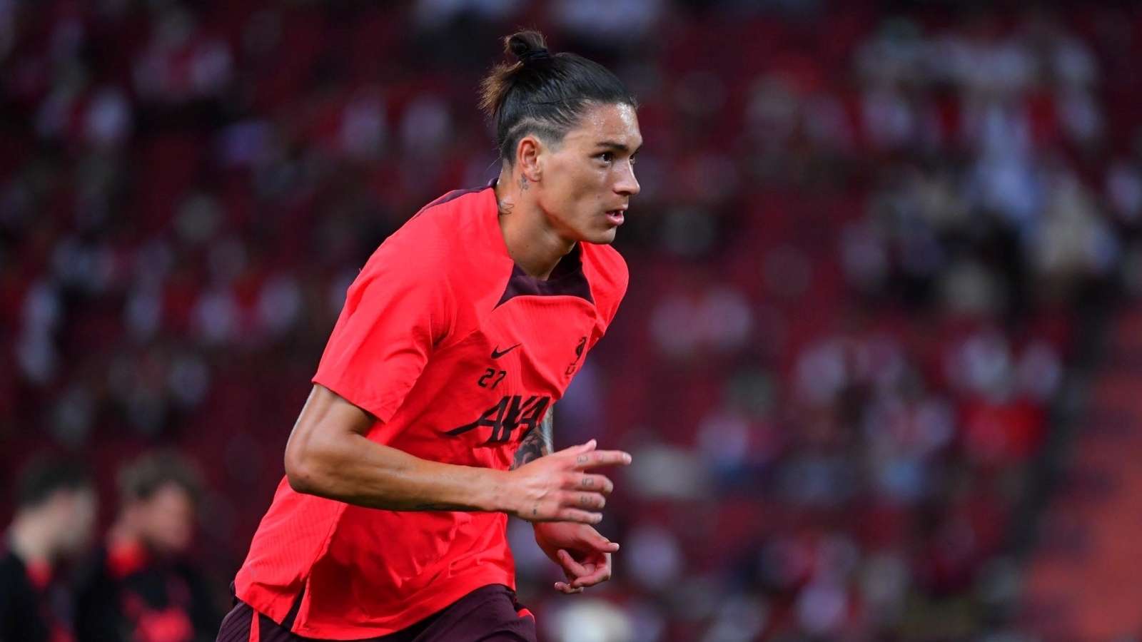 他积极参与 他积极参与